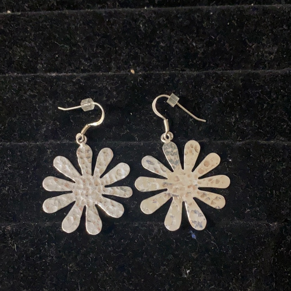 925 earrings flower shape